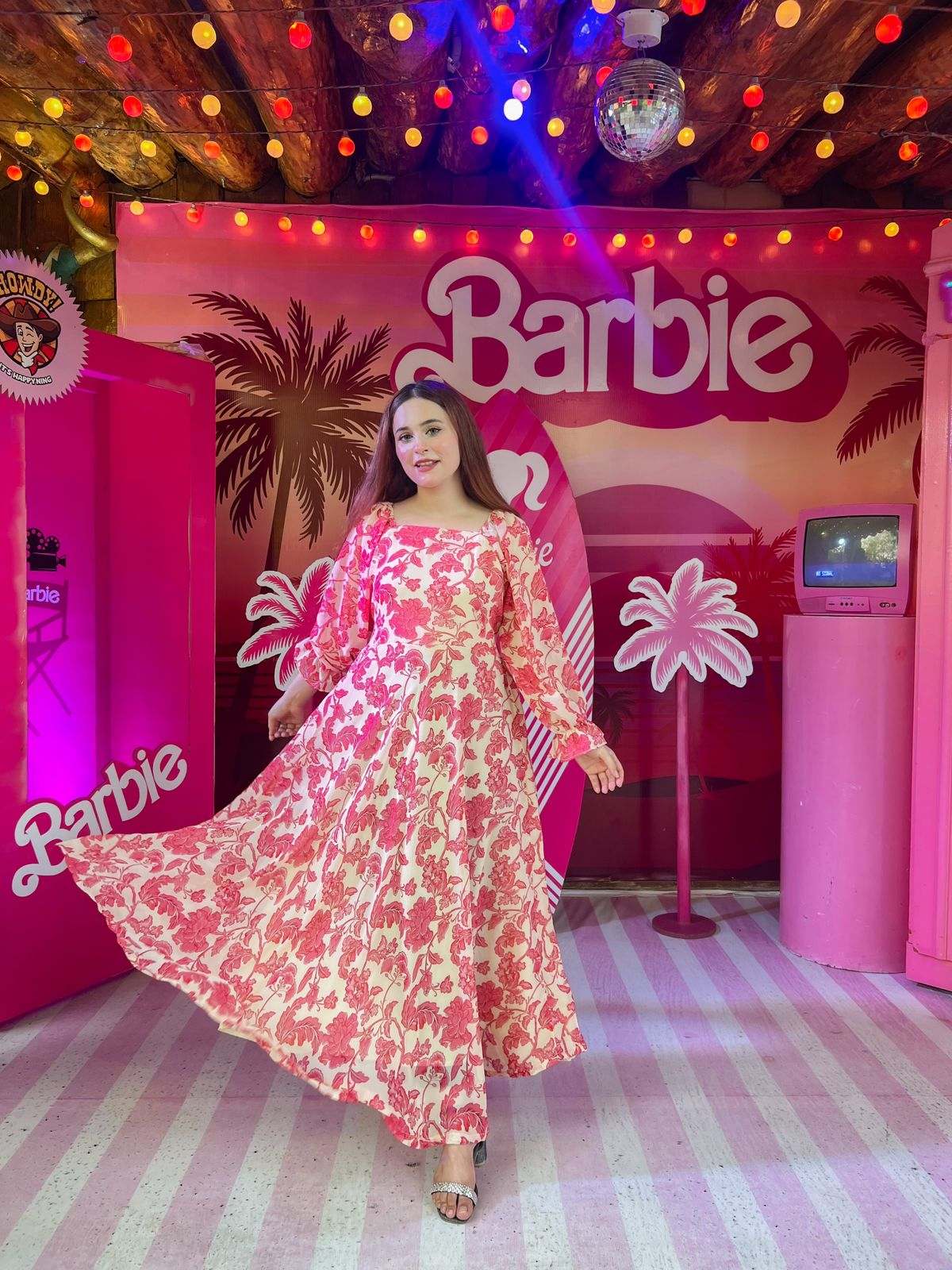 Al Madina Shopping Mall - Ladies barbie maxi | Facebook