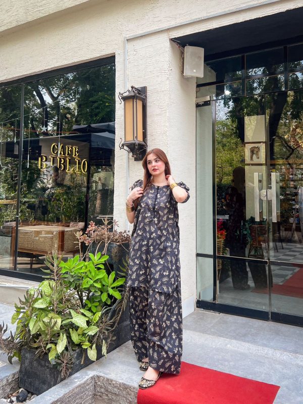 Lawn-Black Farshi Shalwar Kameez - Image 8