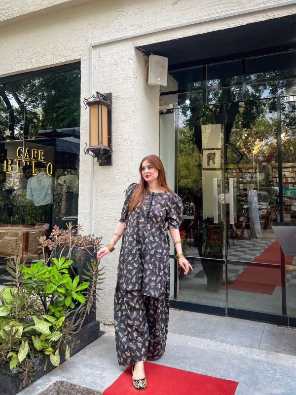 Lawn-Black Farshi Shalwar Kameez - Image 9