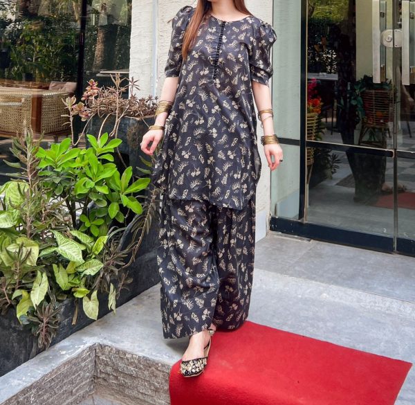 Lawn-Black Farshi Shalwar Kameez