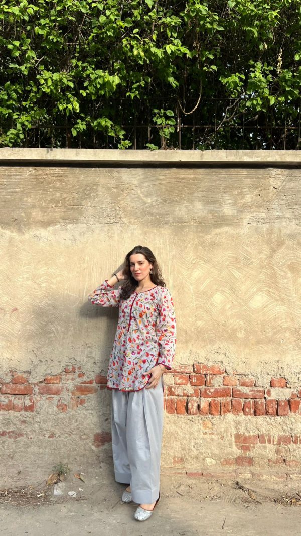 Lawn-Floral Farshi Shalwar Kameez - Image 4