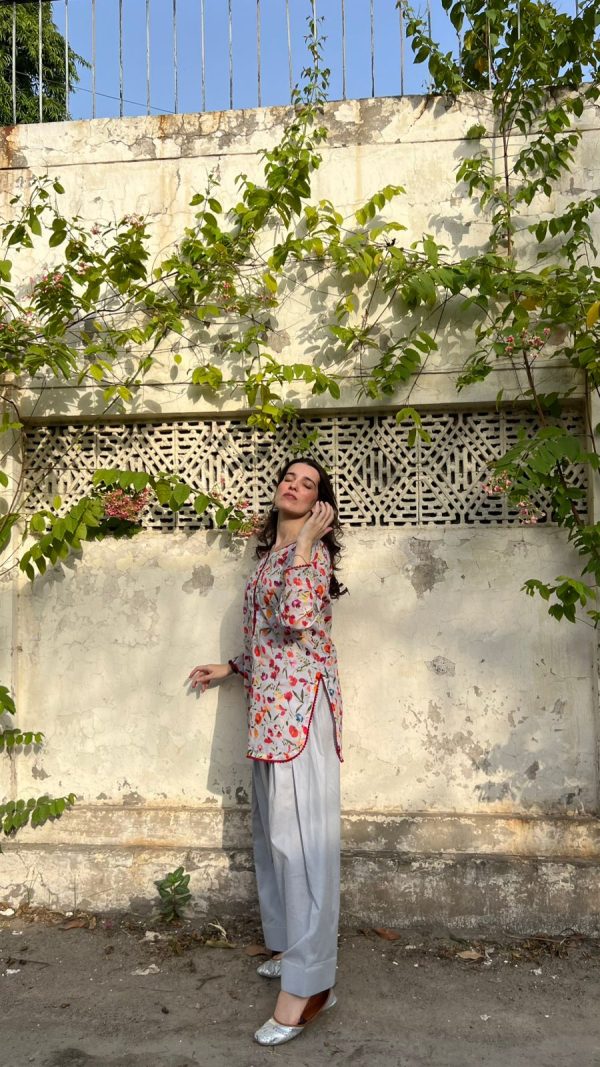 Lawn-Floral Farshi Shalwar Kameez - Image 5