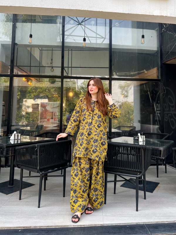 Lawn-Mustard Bloom Farshi Shalwar Kameez - Image 13