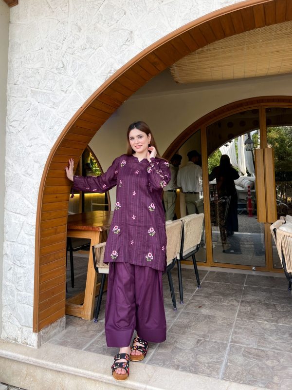 Purple Embroidered Doria Lawn Farshi - Image 11