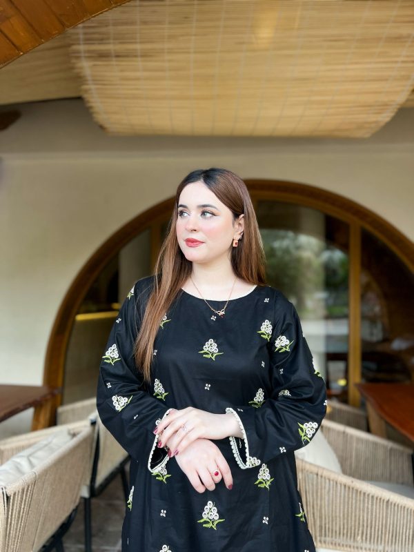 Lawn-Black Embroidered Sequence Farshi - Image 5