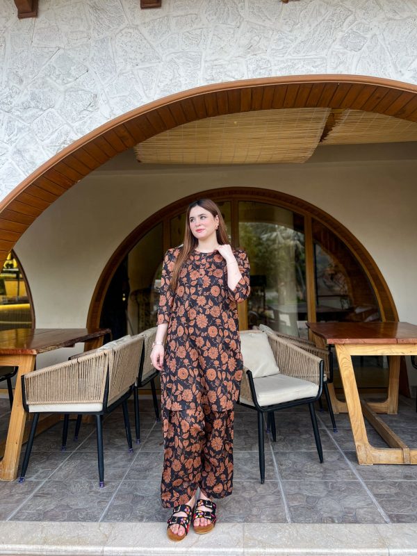 Lawn-Autumn Rose Shalwar Kameez - Image 6