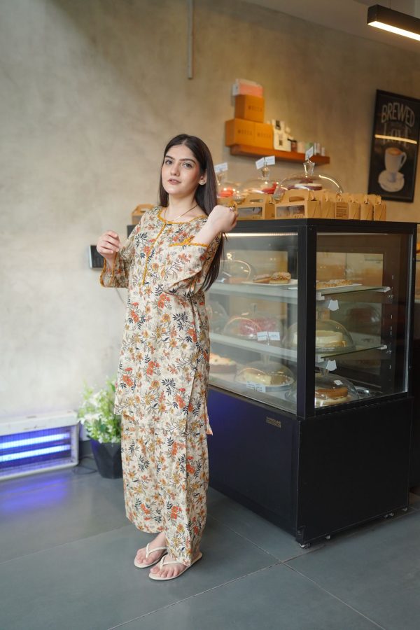 Lawn- Mustard Lace Floral Farshi - Image 8