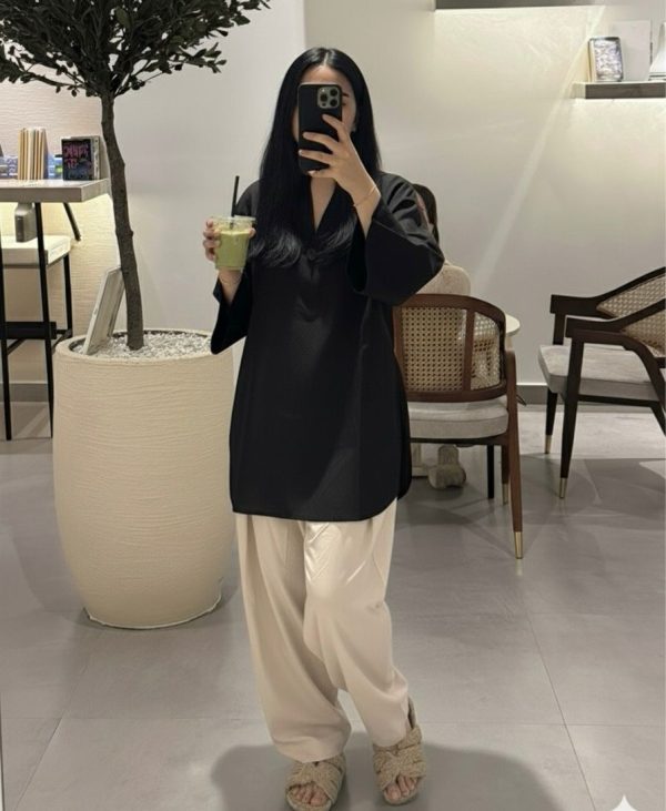 Black and White Farshi Set