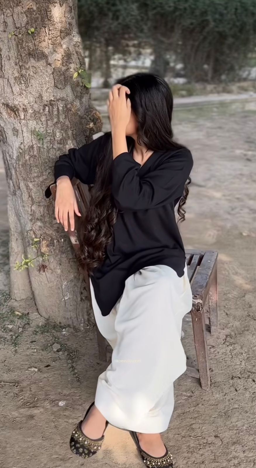 Black and White Farshi Set - Image 9