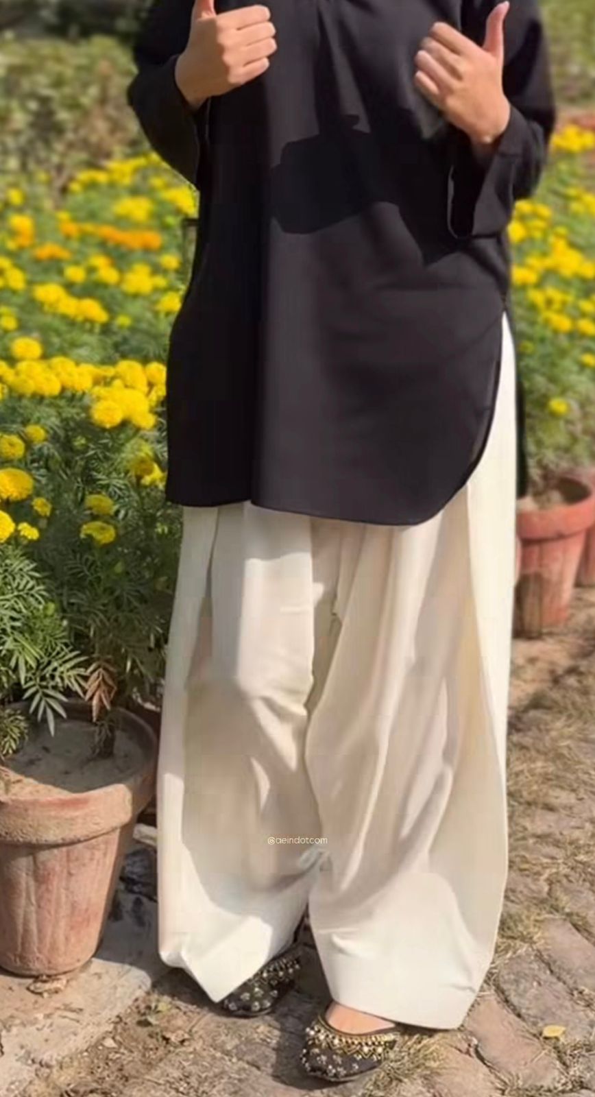 Black and White Farshi Set - Image 13