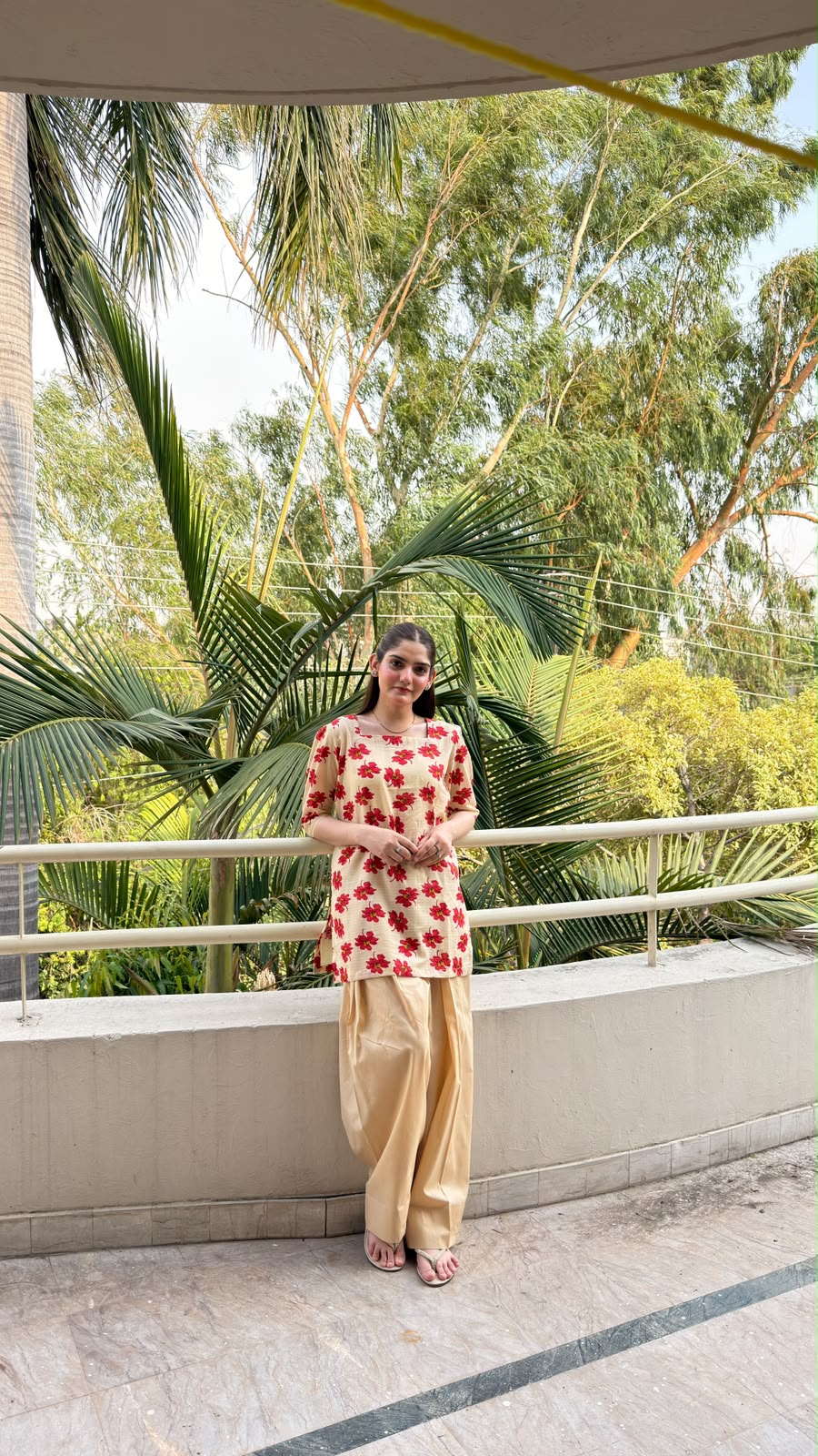 Lawn-Red Floral Corset (SHIRT)