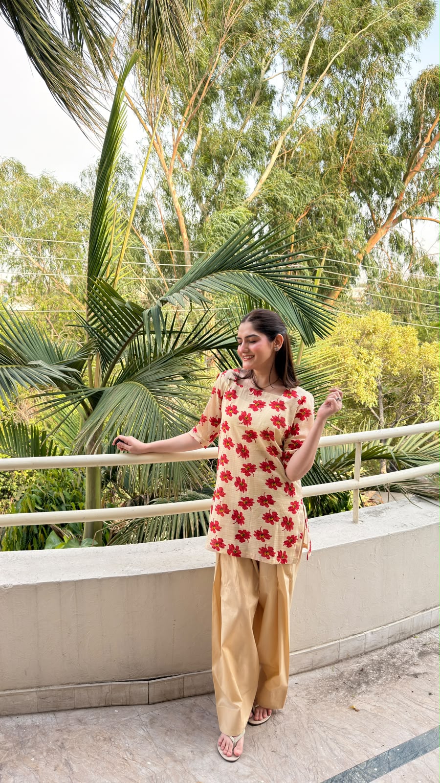 Lawn-Red Floral Corset (SHIRT) - Image 8