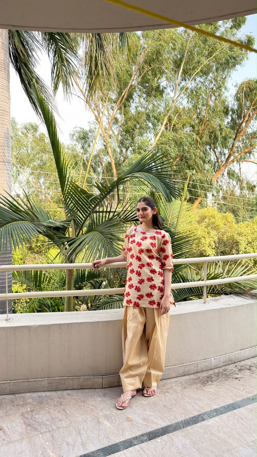 Lawn-Red Floral Corset (SHIRT) - Image 5
