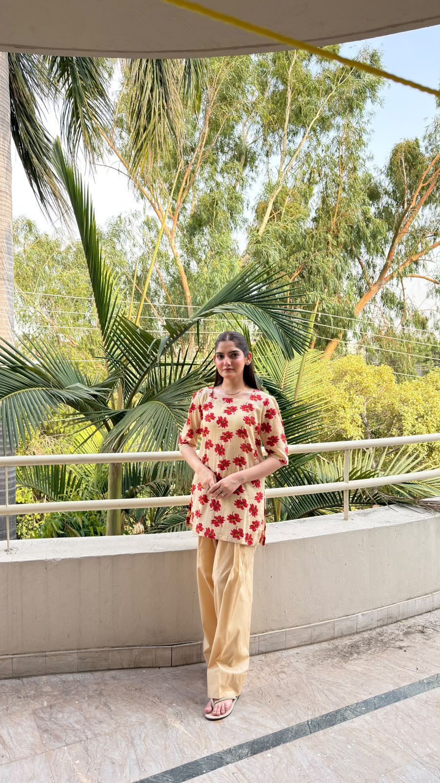Lawn-Red Floral Corset (SHIRT) - Image 4