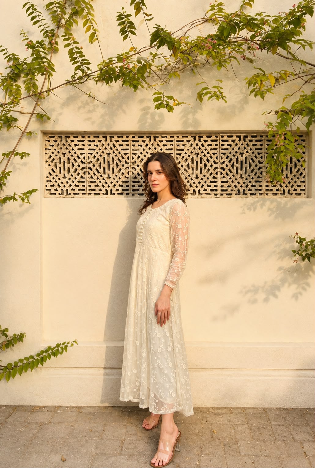 OffWhite-Embroidered Net Floral Dress. - Image 5
