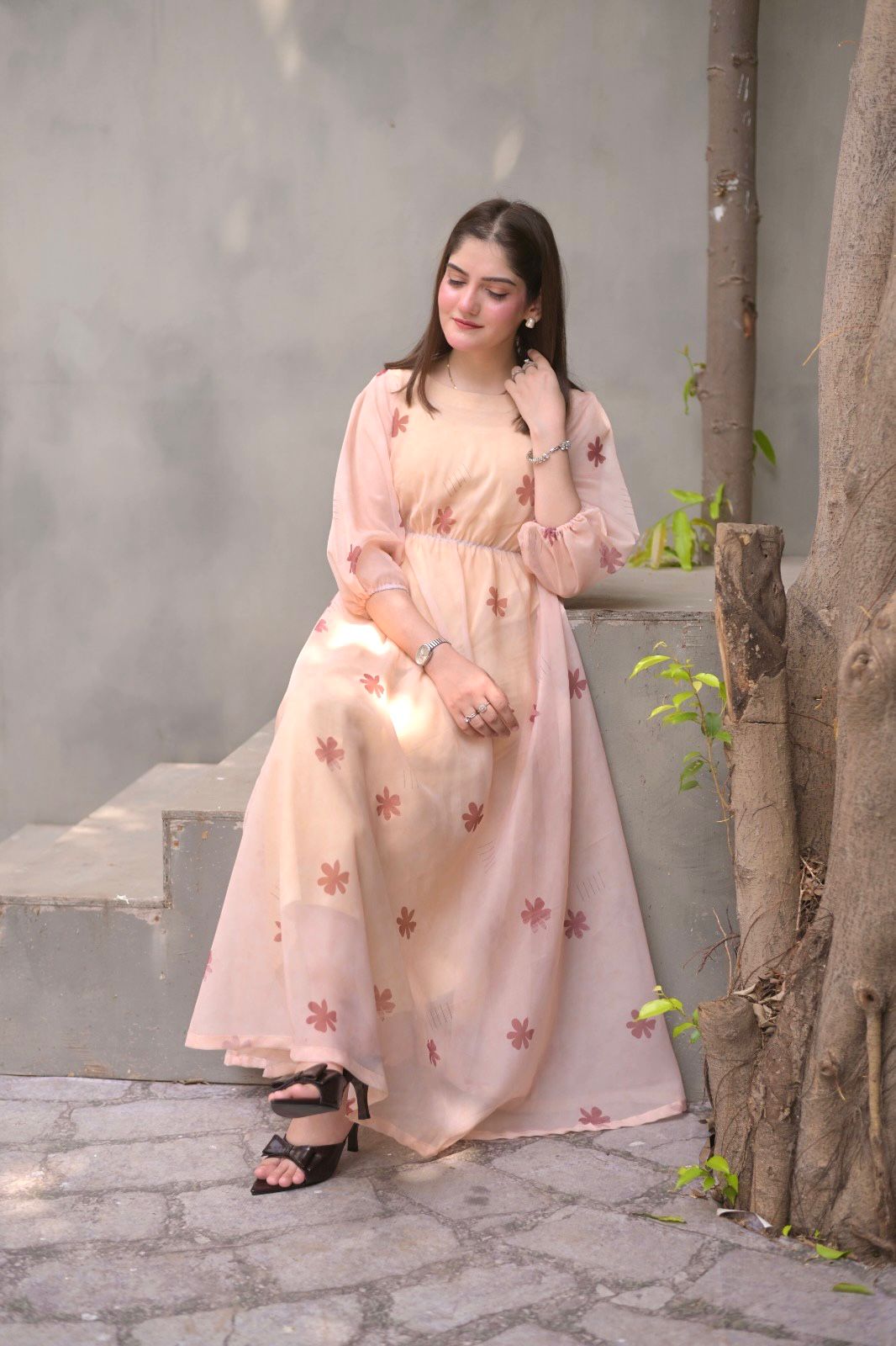 Beige Floral dress - Image 5